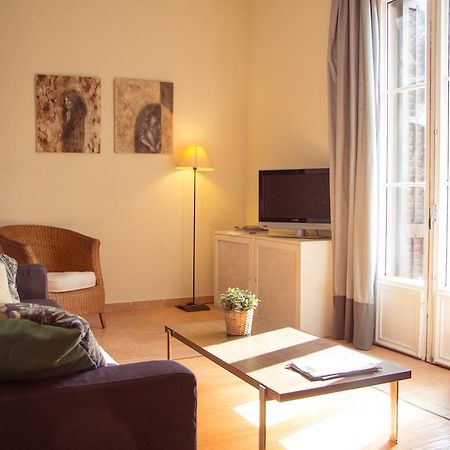 Gaudi Apartment 9 Barcelona Bilik gambar