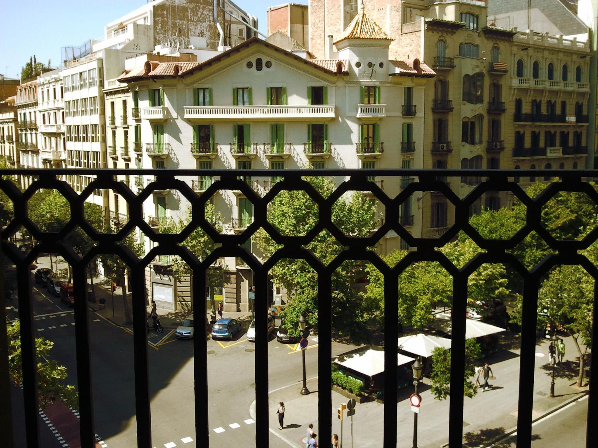 Gaudi Apartment 9 Barcelona Luaran gambar