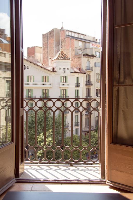 Gaudi Apartment 9 Barcelona Luaran gambar